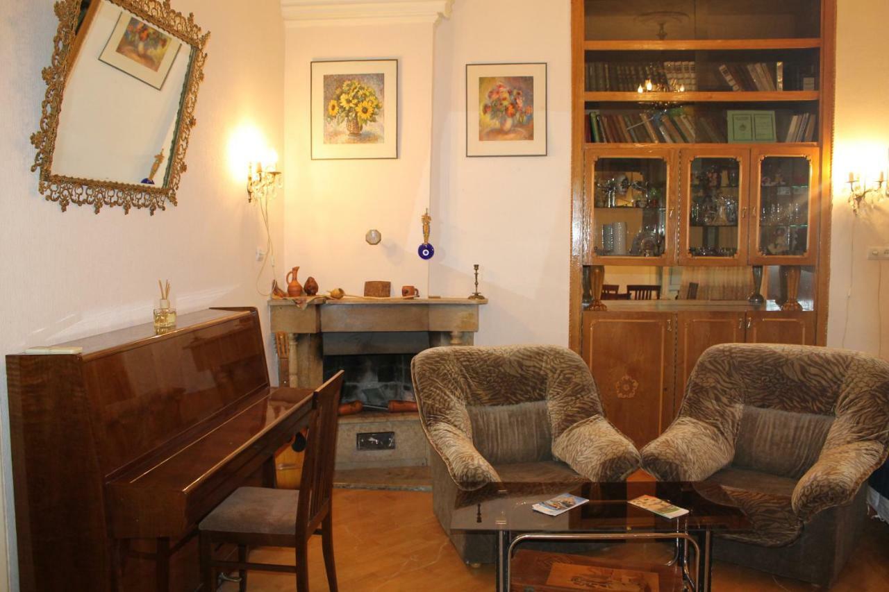 Dali'S Royal Apartment Tbilisi Eksteriør billede